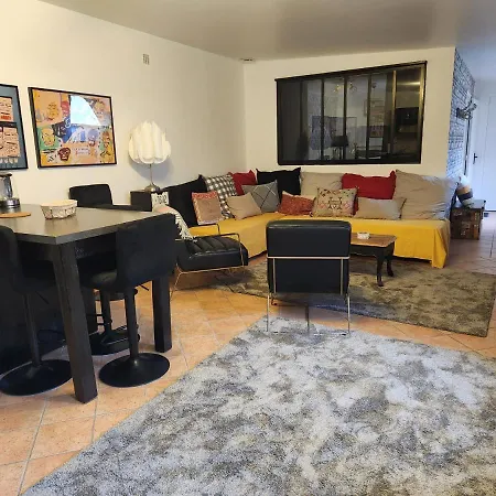 Πανσιόν Le Domaine De Bachmay Λαβάλ