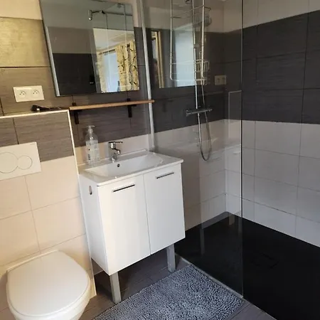 Le Domaine De Bachmay Πανσιόν