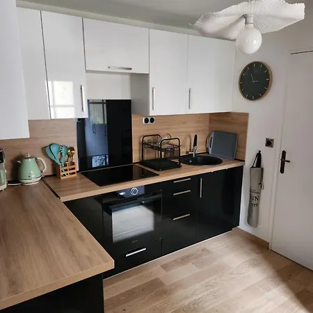 Le Domaine De Bachmay Πανσιόν