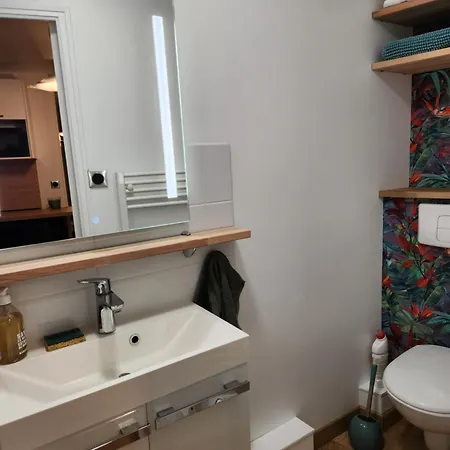 Le Domaine De Bachmay Λαβάλ