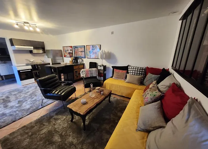 Le Domaine De Bachmay 4*