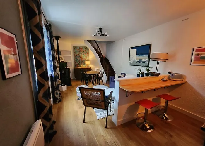 Le Domaine De Bachmay 4*