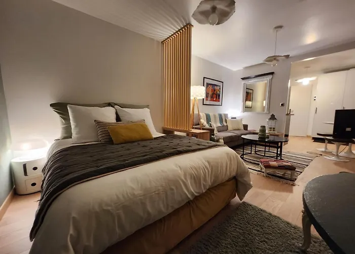 Penzion Le Domaine De Bachmay Laval (Mayenne)