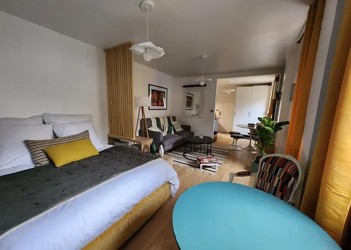 Le Domaine De Bachmay 4*