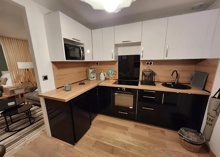 Le Domaine De Bachmay Penzion 4*