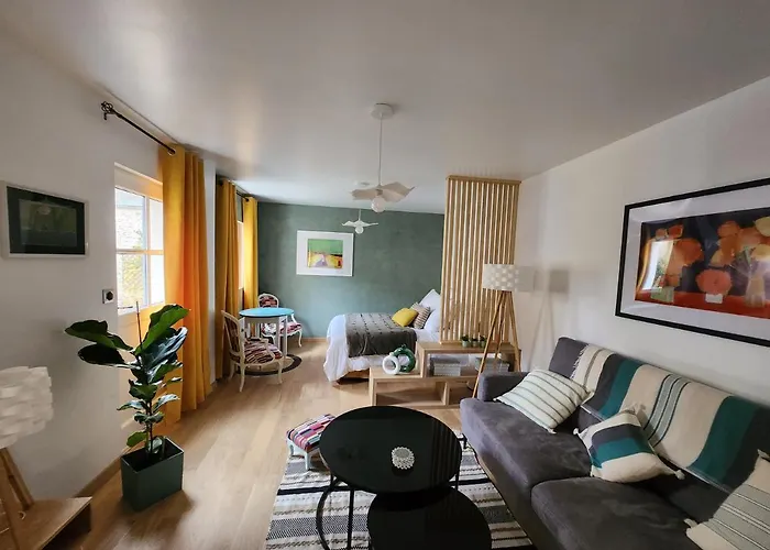 Le Domaine De Bachmay 4*