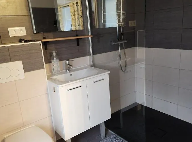 Le Domaine De Bachmay Penzion