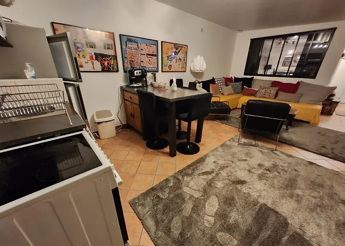 게스트하우스 Le Domaine De Bachmay