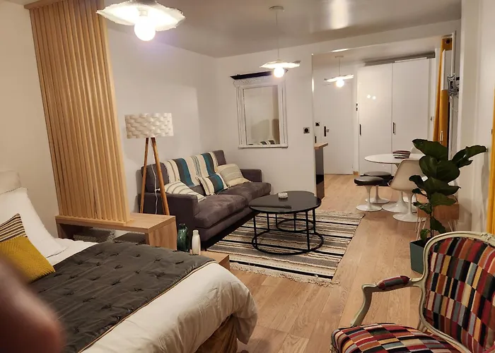 게스트하우스 Le Domaine De Bachmay 4*